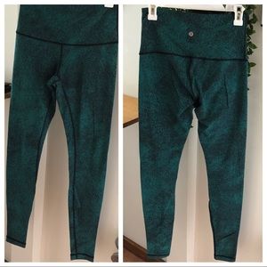 Lululemon ◉ Extra Long Green Leggings